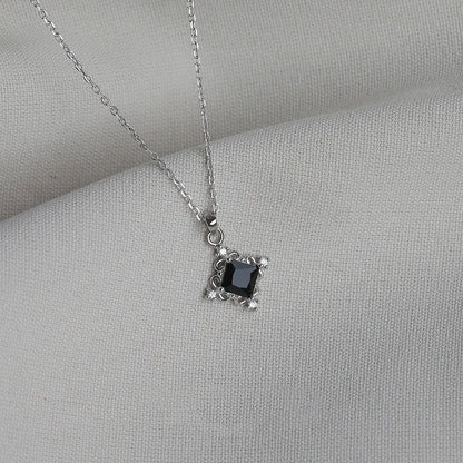 Eclipse Noir Necklace