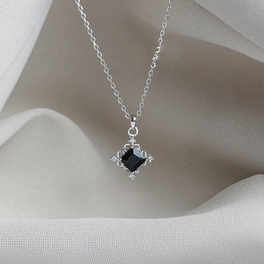 Eclipse Noir Necklace