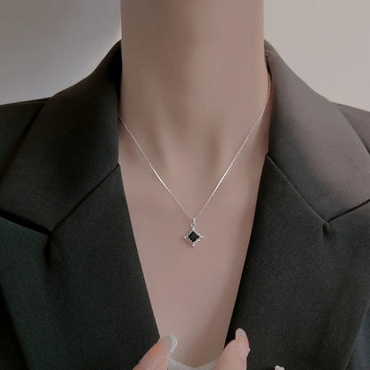 Eclipse Noir Necklace